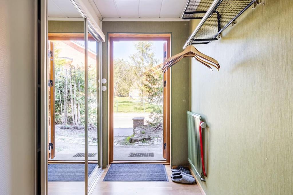 Quiet Rum In Swedish Villa Huddinge Exterior foto
